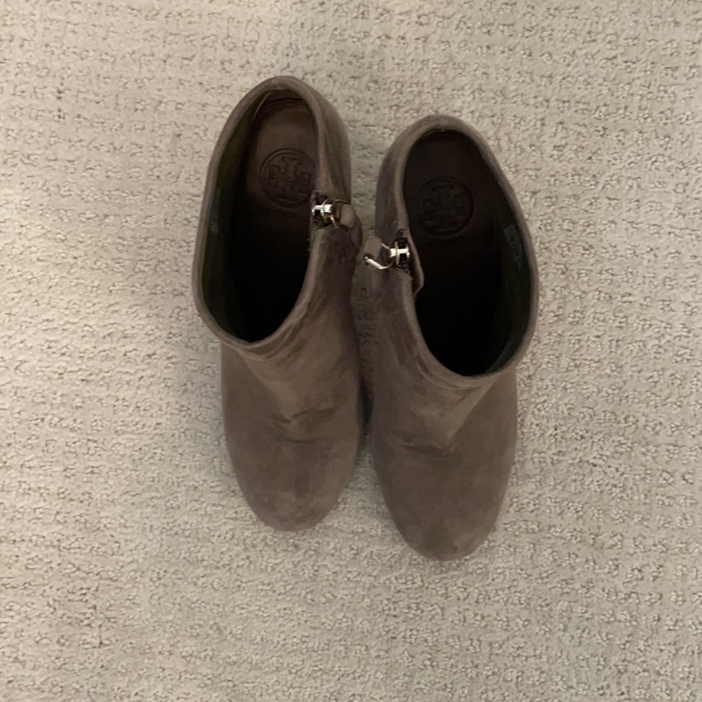 Tory Burch Lan Grey Fulton Suede Boots - Picture 2 of 5